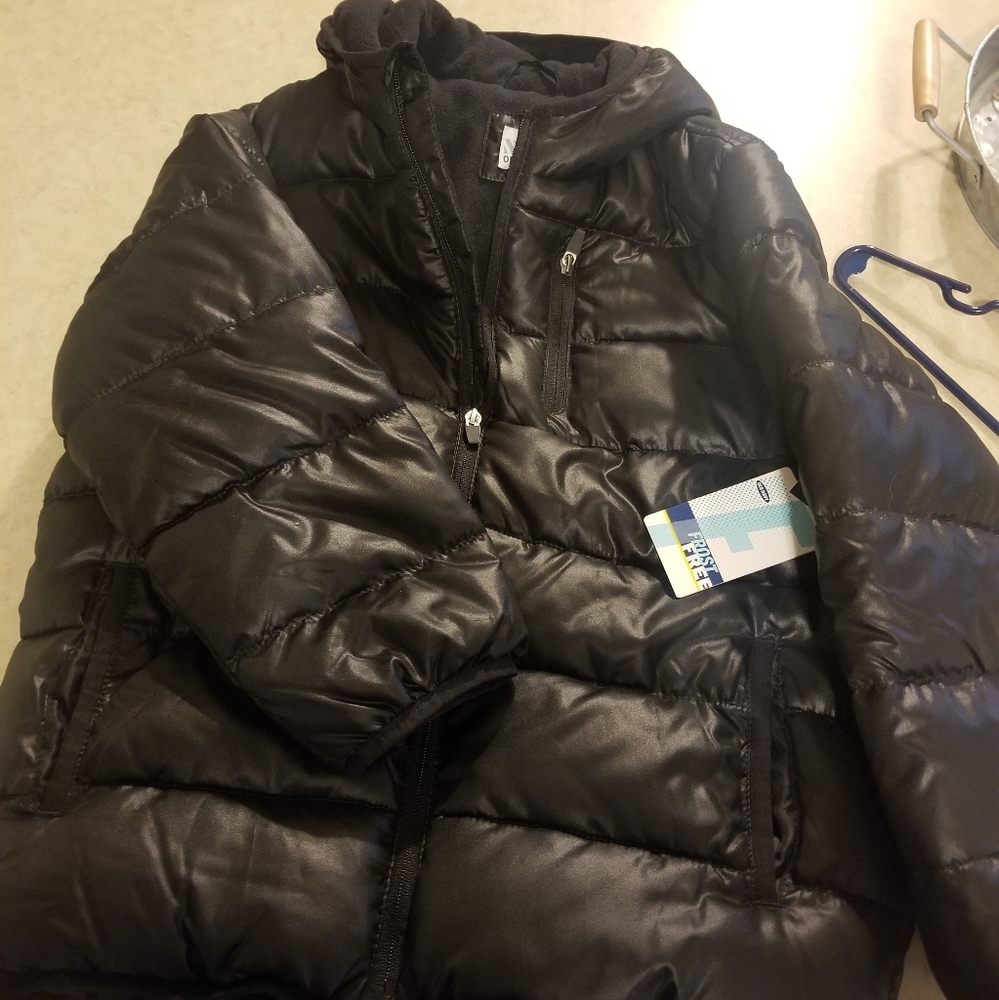 Boys size 8 puffer jacket